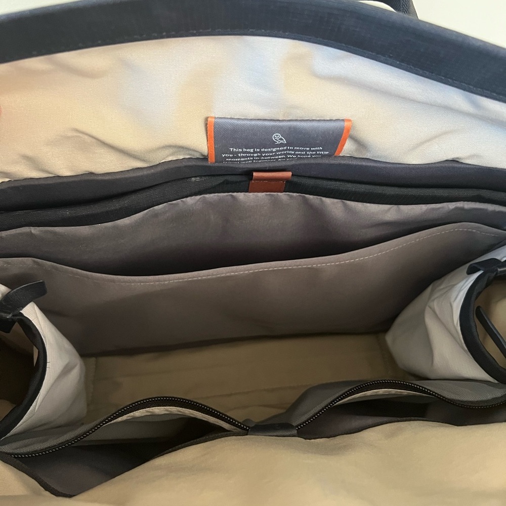 Bellroy System Messenger Bag and Lite Tote - Picture 5 of 7